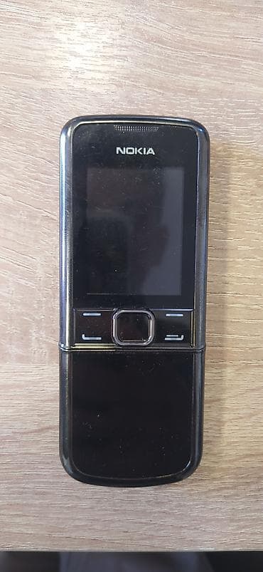 Nokia 4 GB, rəng - Qara, Düyməli