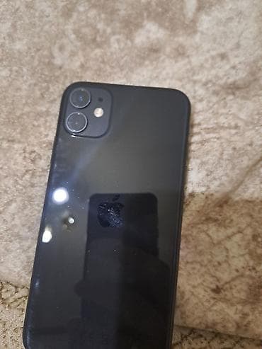 telefonl: IPhone 12 — 2