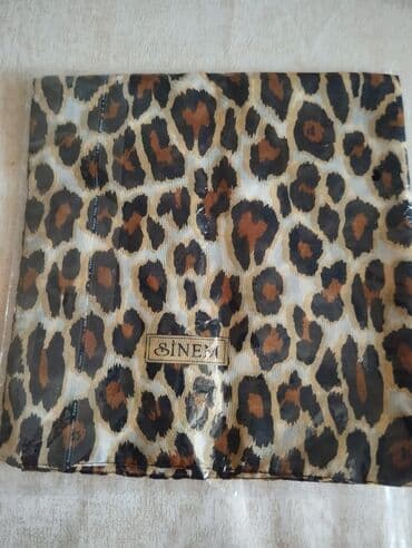 Kasinka razmer 100 100 sm alinib 20 azn duxulu kasinkadir