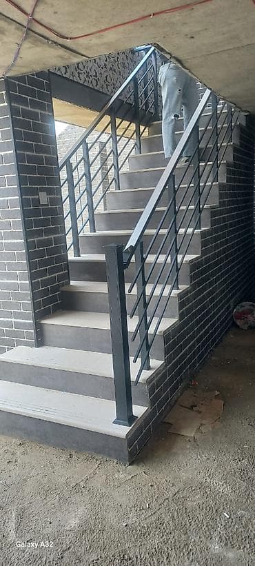 Metal pilləkən məhəccəri – müasir dizayn - Material: karbon poladı