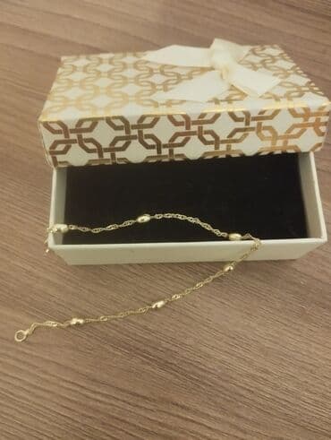 italyan qizili: Dəstə daxildir: Sırğa, Sarı qızıl — 2