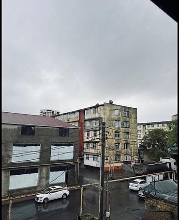 evlerin kreditle satisi: 2 otaqlı mənzil – şəhər daxili məhəllədə Plan və sahə: - 2 ayrı otaq — 10