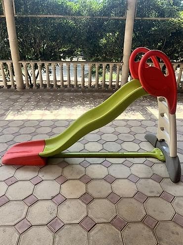 usag ucun: Uşaq sürüşkəni – plastik, yığma konstruksiya

Ela veziyetdedir wp var — 1