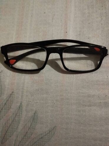 gun eynəkləri: Eynək +2.5 ölçü, hər yanı plastmas materialıdı, təzə alınıb demək olar — 1