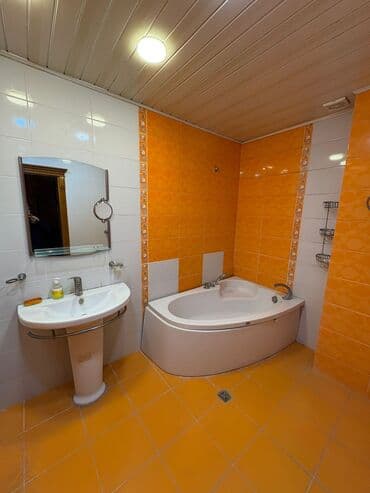 sumqayit 12 mkr kiraye evler: Azadliq m. Yaxin 2 otaqli genish ishiqli menzil kirae verilir — 3