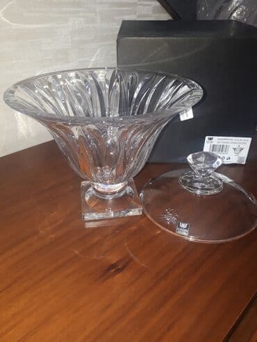 şəkər yemi: Qapaqli konfet qabi. Bohemia firmasi - Cexiya.Diametri 21 — 2