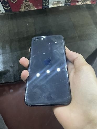 iphone se 2020 bakida: IPhone SE 2020, 256 GB, Qara, Barmaq izi — 6