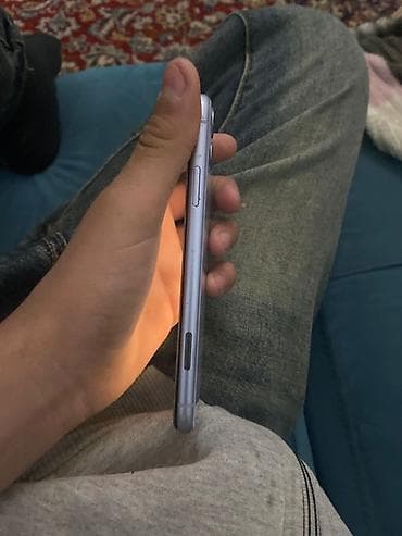 iphone 11: IPhone 11, Face ID — 4