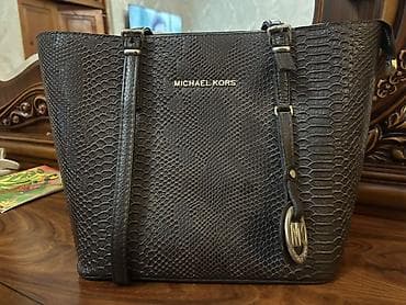 qadin ayaqabilari: Pulqabı, İşlənmiş — 1