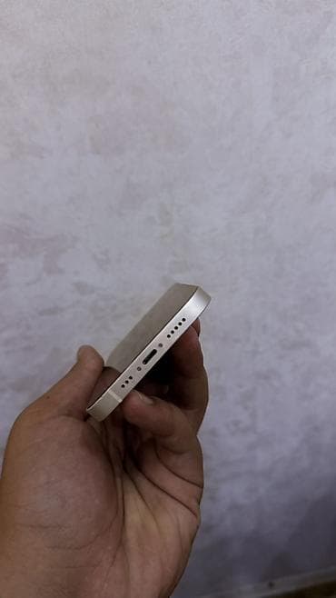 ağ qulaq: IPhone 13, 128 GB, Ağ, Face ID — 3