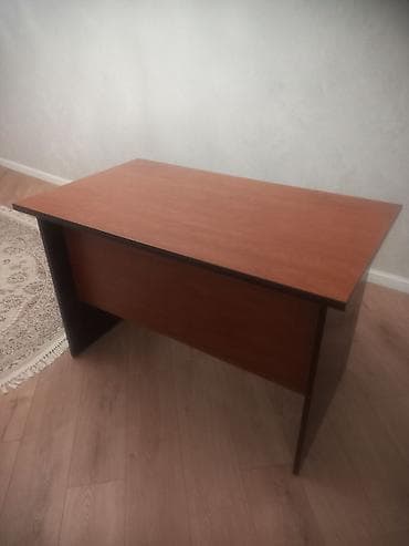 Ofis dolabları: İşçi üçün, Dördbucaq masa — 2