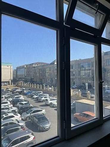 icare obyek: İcarəyə ofis sahəsi - Geniş və işıqlı açıq plan otaq - Böyük pəncərə — 2