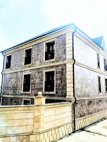 grand heyatda ev satilir: 200 kv. m, 10 otaq — 1