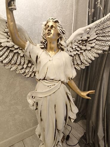 projektor isiq: Mələk fiqurlu döşəmə lampası - Dizayn: Qanadlı mələk heykəli — 3