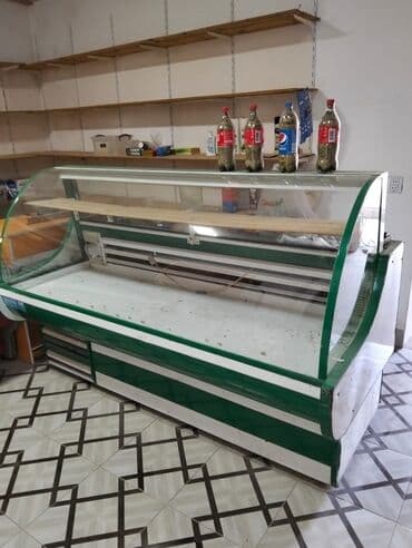 Biznes üçün program təminatı: Vitrin soyuducu 2mt . Alt hisseside soyuducudur. Tam islekdir.Qiymet — 1