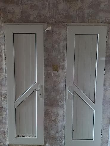PVC plastik qapılar – 2 ədəd - Material: ağ rəngli PVC/profil, panel