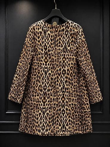 Пальто: Yenidir 42 və 40 razmer aşağı verilir
Leopard naxışlı plaş — 2