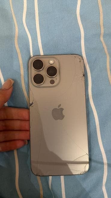 IPhone 15 Pro Max, 256 GB, Gümüşü, Qırıq