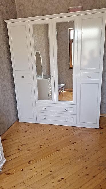 komodlar: Ağ rəngdə bedroom mebel dəsti - 5 qapılı iri şkaf: ortada 2 ədəd tam — 4