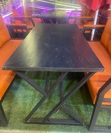 bağ ucun stollar: Restoran bağlanır deyə bütün avadanlıqları satılır — 2