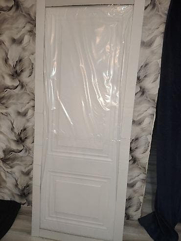 panel aboylar: Ağ rəngli otaq qapısı - Klassik üslubda 2 panelli dizayn (yuxarıda — 2