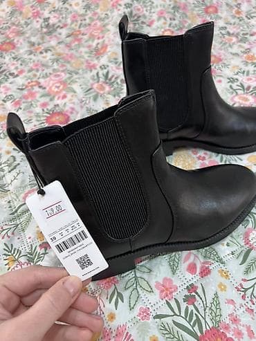 yarı botinkalar: Yeni Parfois qadın çəkməsi – Chelsea stilində, qara rəng. Olcu 39 — 2