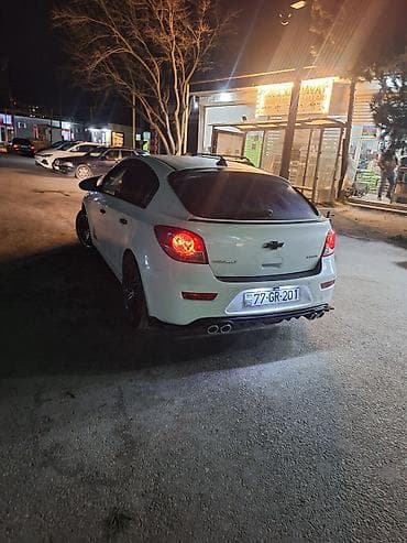 hyundai accent 2006: Chevrolet Cruze: 1.4 l | 2012 il Sedan — 2