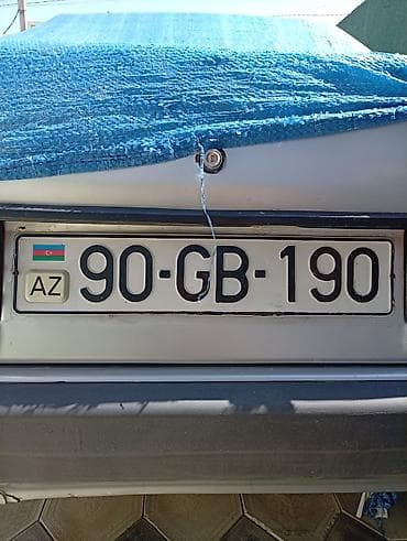 Dövlət nömrə nişanı: 90-GB-190 (AZ). - Standart ölçülü, qara şriftli