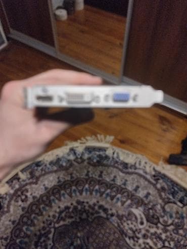 Planşetlər: Videokart Gigabyte GeForce GT 420, < 4 GB, İşlənmiş — 4