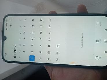 cat kabel: 15C 4/128GB Telefon ekranda tük nazikliyinde cat var oda heç bilinmir — 3