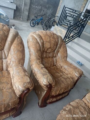 vaqonka taxta: Divan, 2 kreslo, Bazasız, Açılmayan — 5