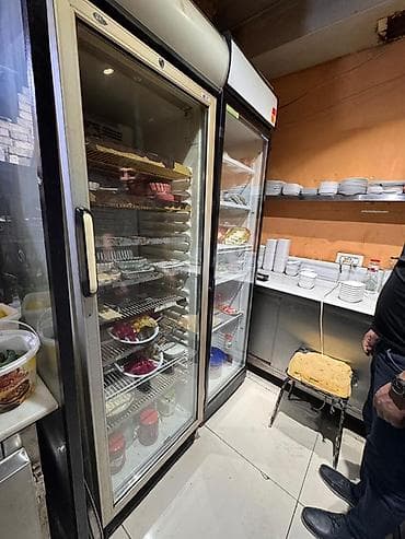 Ikili vitrinli sənaye soyuducusu - Tip: Şüşə qapılı, dik duran