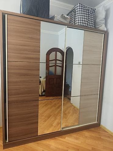 3 qapılı, Güzgülü, Qəhvəyi, Taxta, Kupe, Düz dolab