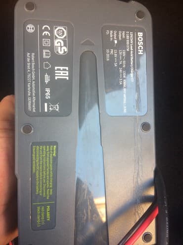 сколько стоит зарядное устройство для аккумулятора: Akumlyator zaryatka eden .Cox yaxsi doldurur .Almaniya — 2