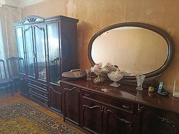 İşlənmiş, Komod, İtaliya