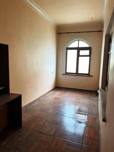 bakida satdiq evler: Bakıxanov qəs. 5 otaqlı, 200 kv. m, Orta təmir — 6