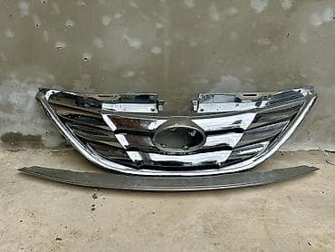 işlənmiş radiator: Hyundai Sonata 2011-2013 radiator barmaqlığı. Üstdən çixmair — 1
