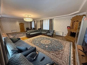 Geniş və zövqlə dizayn olunmuş salon dəsti satılır. - Otaq üçün tam