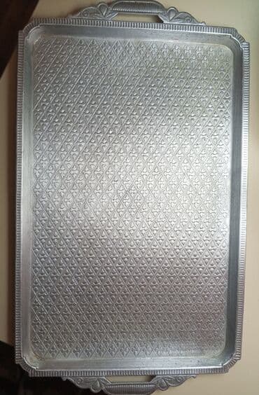 Termoqablar: Alminium süfrə sinisi – iri ölçülü, düzbucaqlı.SSSR istehsalı — 1