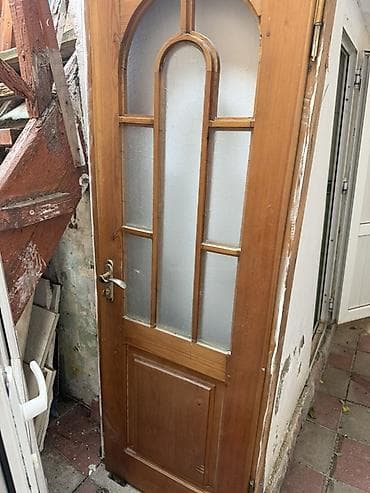 Məhsul: 2 ədəd qapı dəsti 1) Taxta şüşəli qapı - Material: təbii ağac