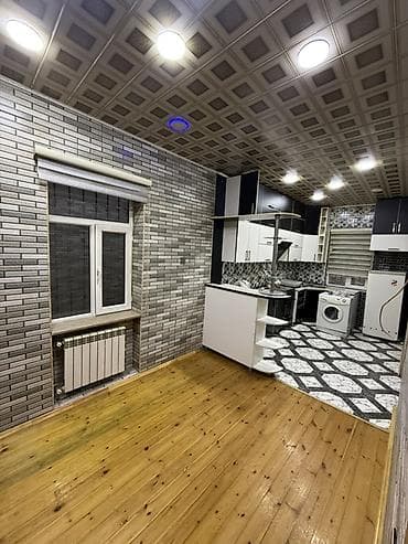 qazaxda ev: Şəhər daxili dar küçədə yerləşən həyət evi. Xüsusiyyətlər: - — 9