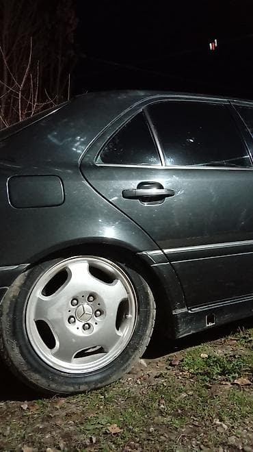avtomobil qizdirici: Qiymət razılaşma yolu ilə Mercedes-Benz C-sinfi sedan (W202), tünd boz — 2