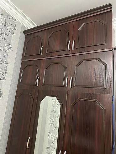 polka satilir: Qarderob dolabı – tünd qəhvəyi rəngində, çoxseksiyalı, güzgülü model — 3