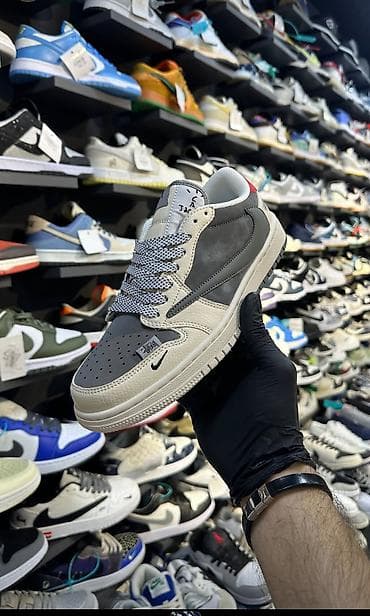 nike air: Travis Scott, Premium class bir ayaqqabıdır. 360° tikişlə tikilib — 2