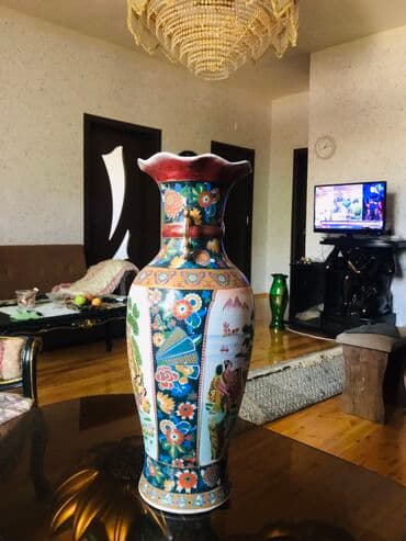 dekorativ gullər: Guldan qedimi boyukdur ev dekoru ucun saxsidandir ustunde nagillardan — 9