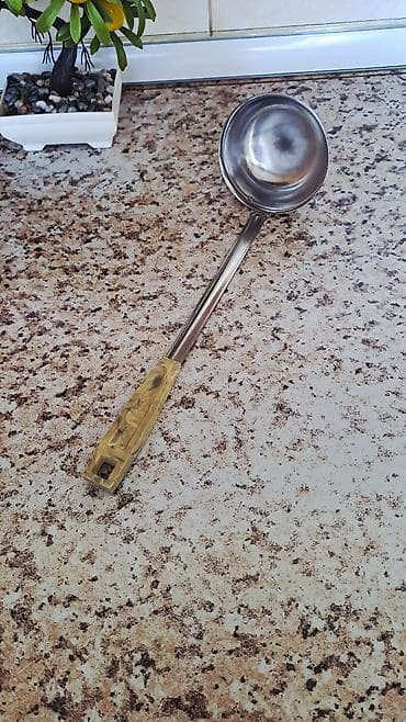 comcə: Paslanmayan poladdan hazırlanmış mətbəx kepçəsi - Material — 1