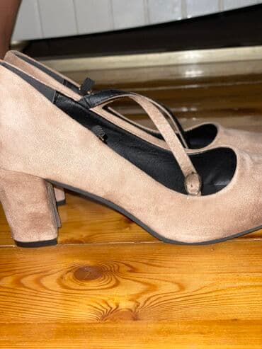 Женская обувь: Туфли, Размер: 38.5, цвет - Бежевый, Б/у — 2