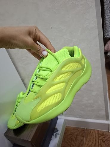 Neon yaşıl rəngdə idman ayaqqabıları - Rəng: parlaq neon/limon-yaşıl — 2