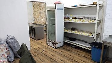 kirayə kafe və restoranlar: Arendaya verilir: Şüşə vitrinli, qapalı veranda/pavilion tipli ticarət — 9