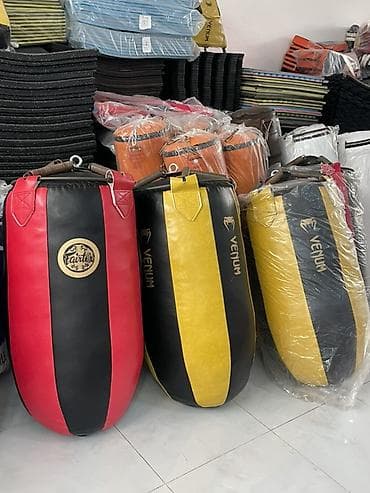 gruşa: Boks və döyüş idmanı avadanlıqları - Asqılı zərbə kisələri (armud — 1